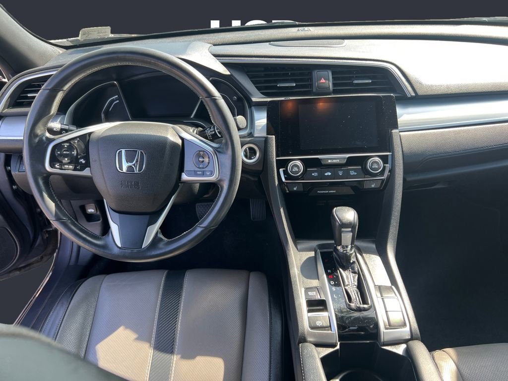 Used 2018 Honda Civic Touring image 10