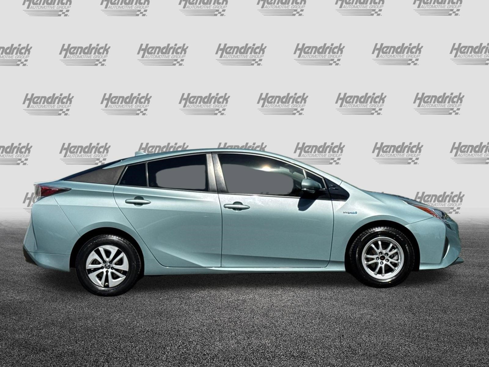 Used 2016 Toyota Prius Two FWD image 3
