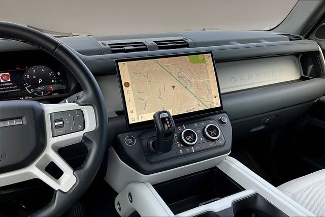 Used 2026 Land Rover Defender 110 S image 9