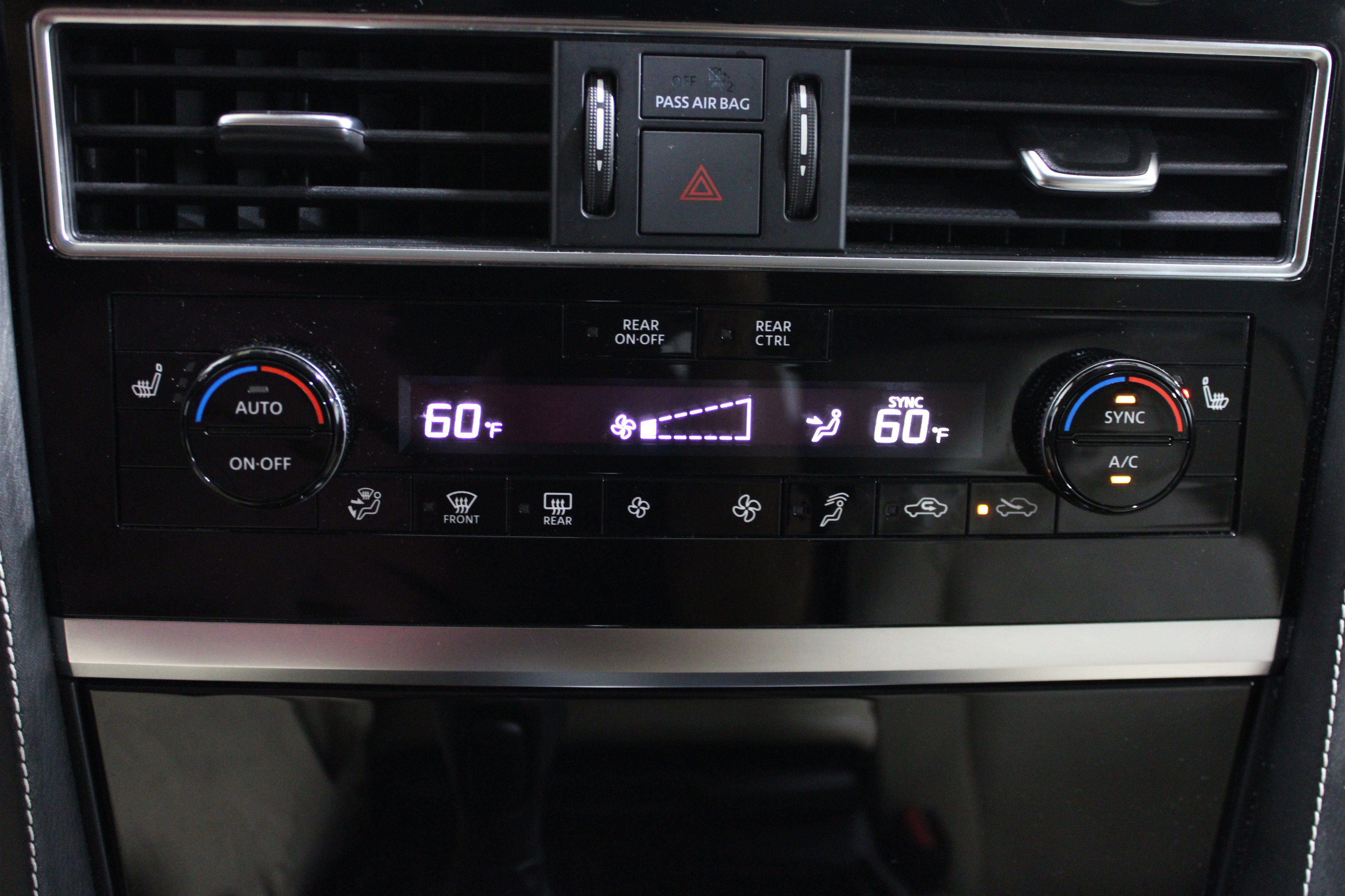 Used 2022 INFINITI QX80 Premium Select w/ All-Season Package RWD image 17