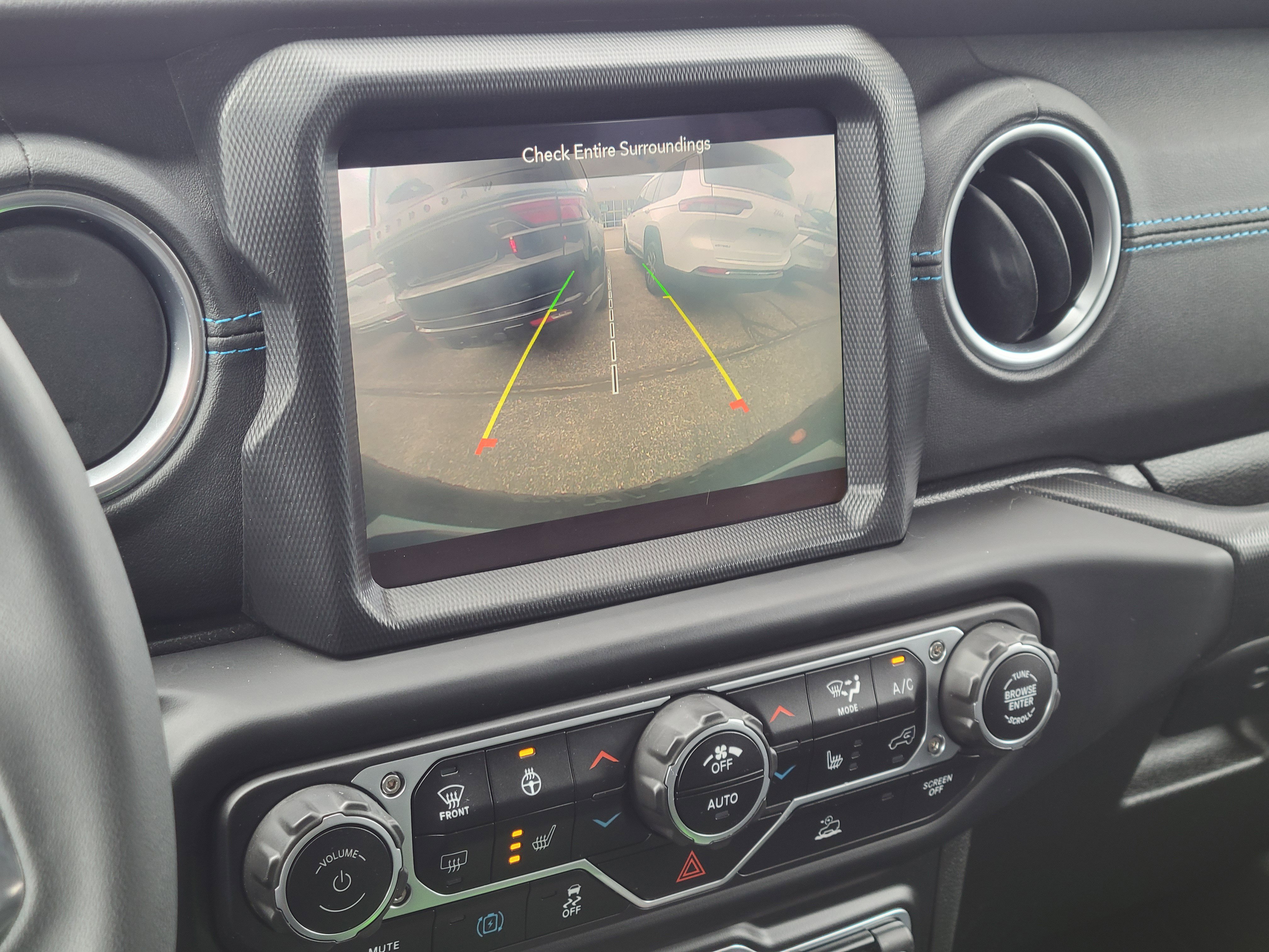 Used 2023 Jeep Wrangler Unlimited Rubicon 4xe w/ Cold Weather Group image 15