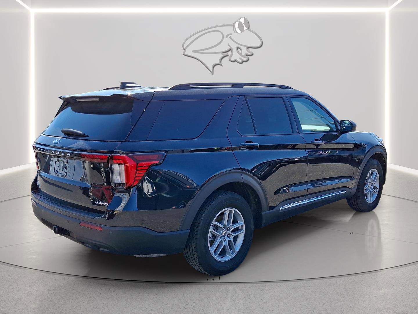 Used 2025 Ford Explorer Active image 5