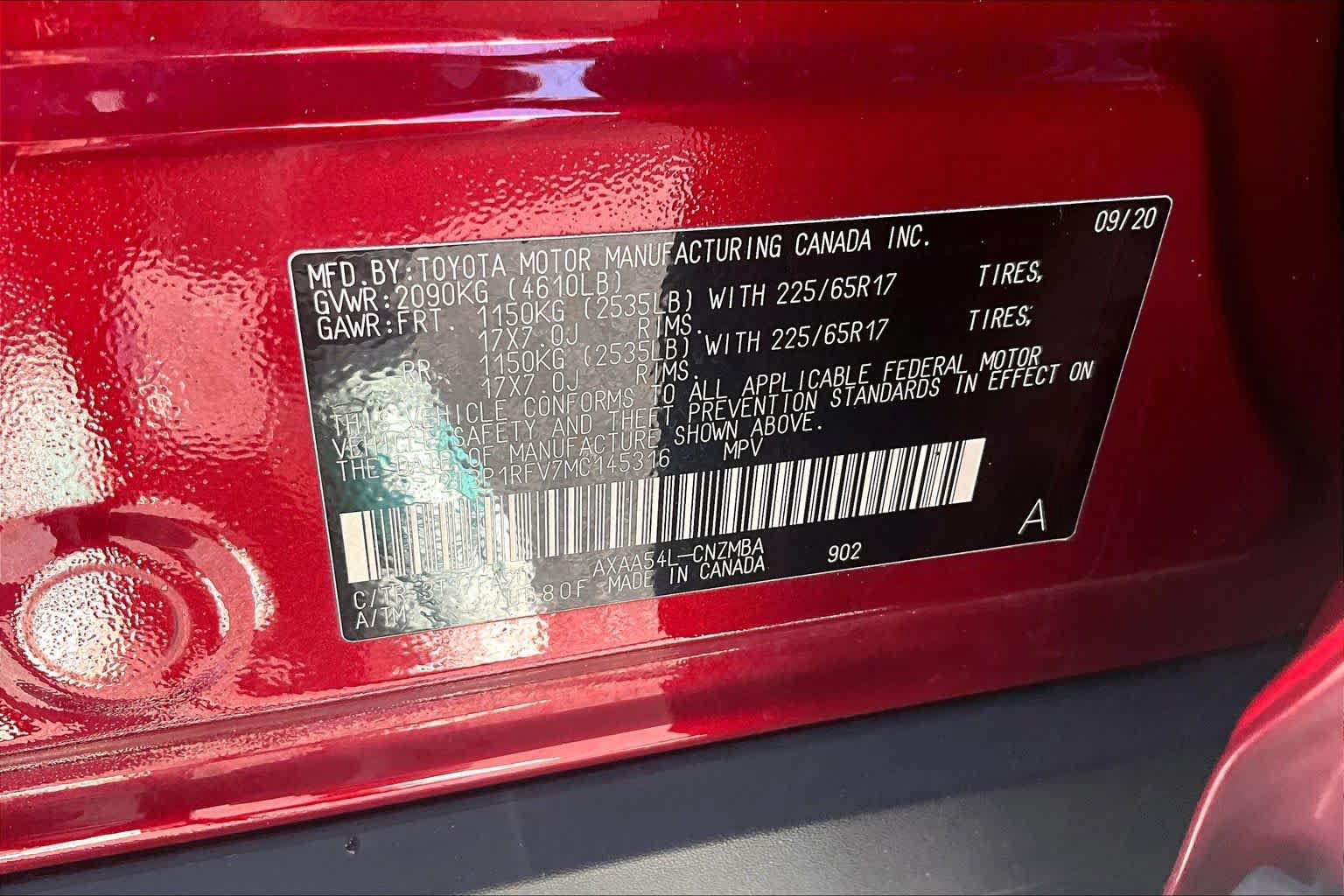 Used 2021 Toyota RAV4 XLE AWD/4WD image 36