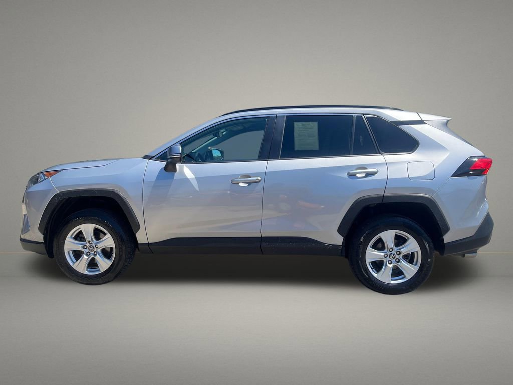 Used 2020 Toyota RAV4 XLE w/ Carpet Mat Package AWD/4WD image 2