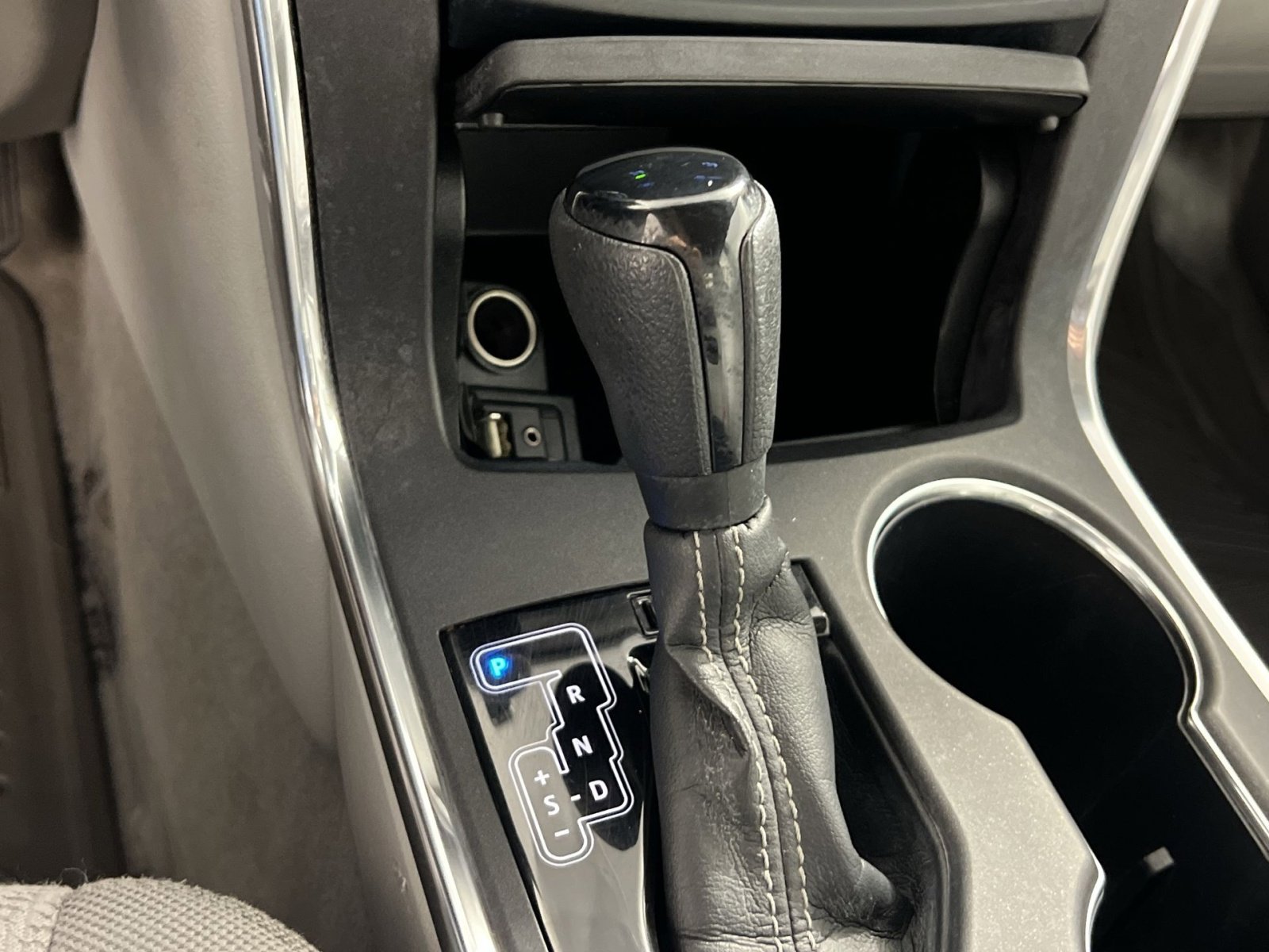 Used 2016 Toyota Camry LE image 20