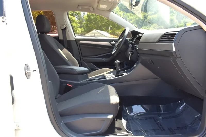 Used 2020 Volkswagen Jetta S FWD image 27