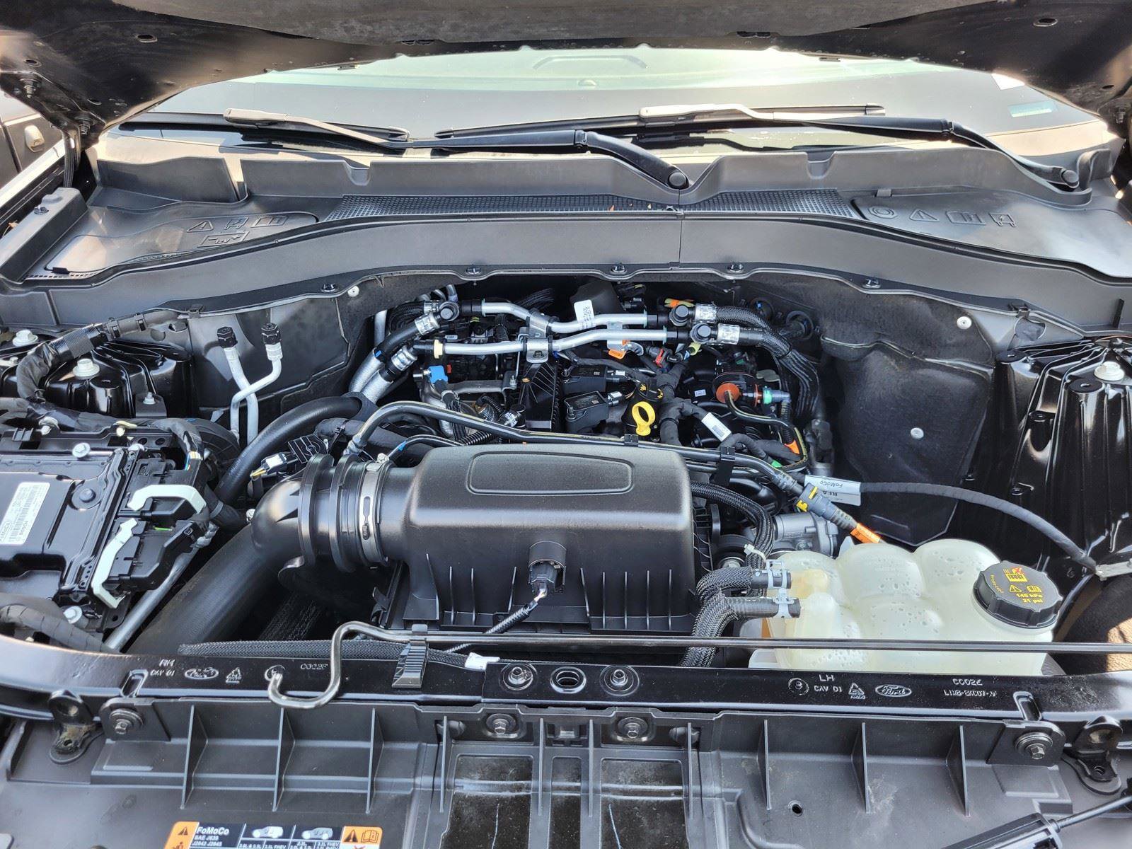 Used 2022 Ford Explorer XLT RWD image 36