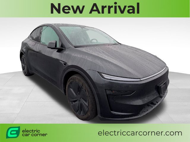 Used 2026 Tesla Model Y Long Range AWD/4WD image 1