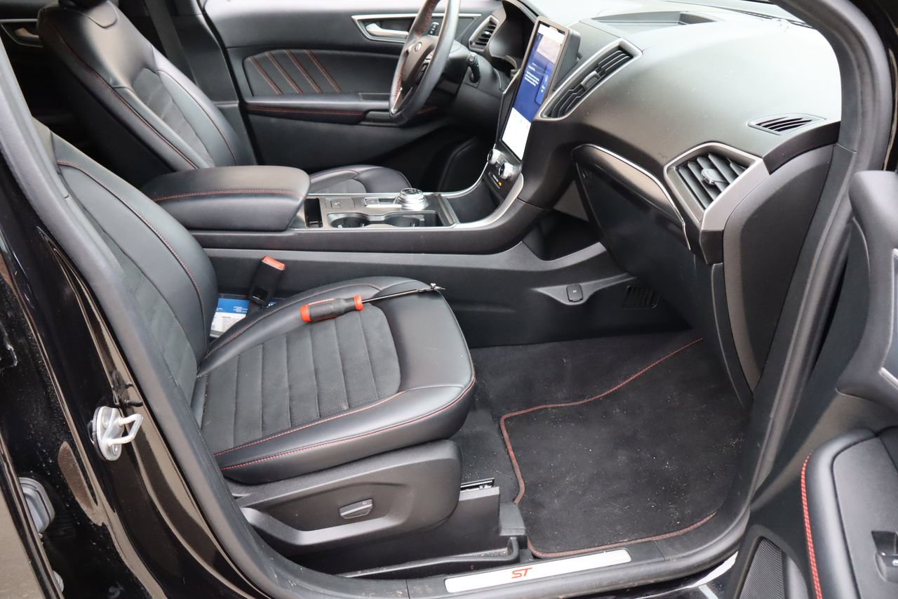 Used 2024 Ford Edge ST-Line AWD/4WD image 16