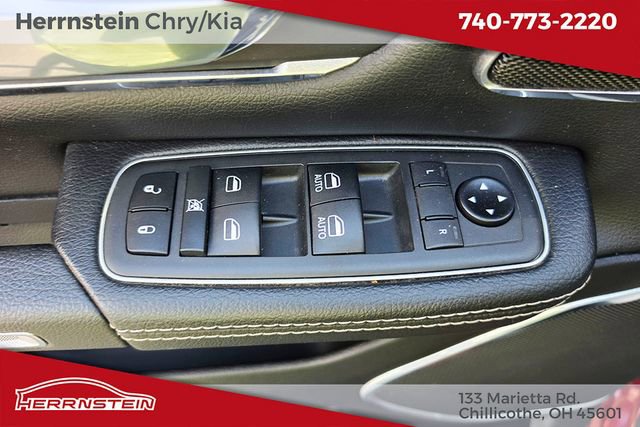 Used 2019 RAM 1500 Laramie AWD/4WD image 9