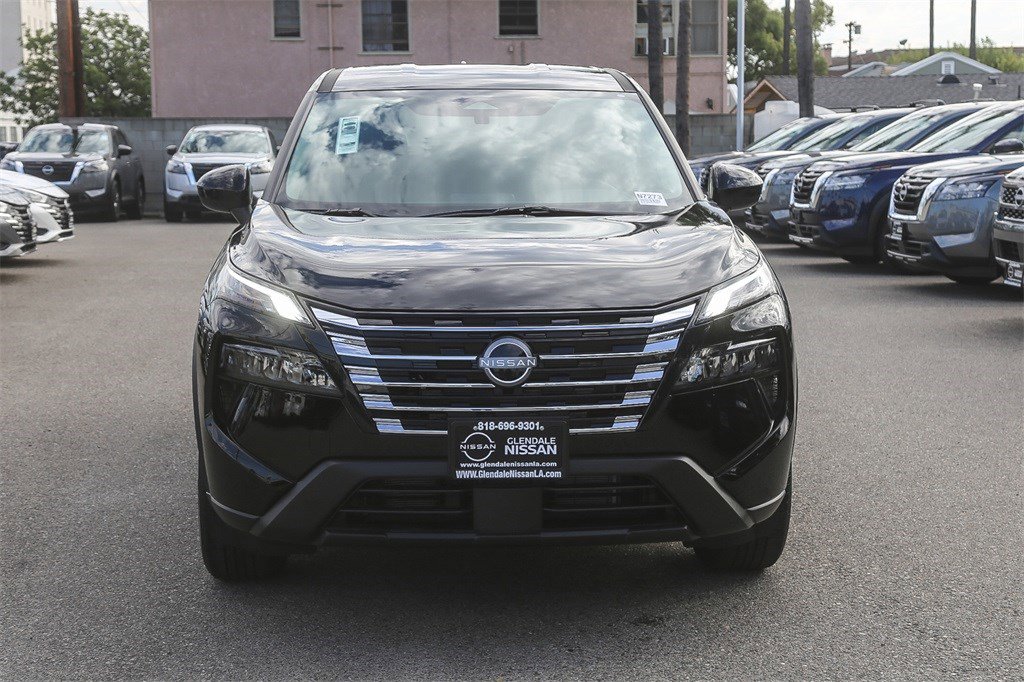 New 2026 Nissan Rogue SV image 2