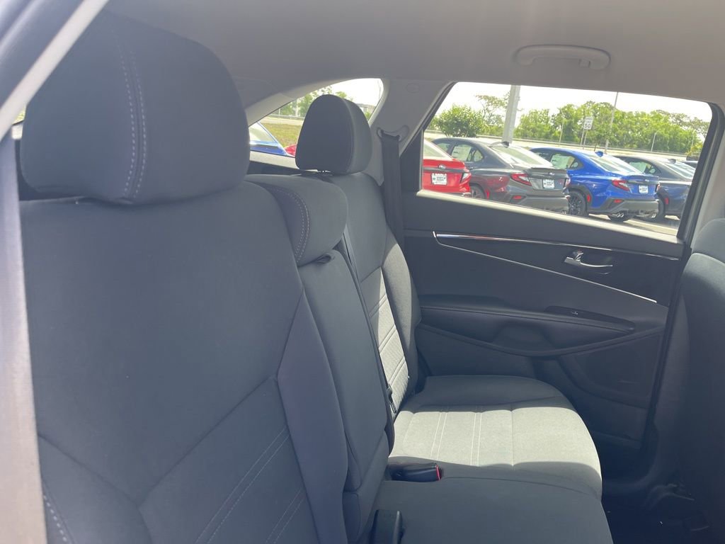 Used 2018 Kia Sorento L image 30