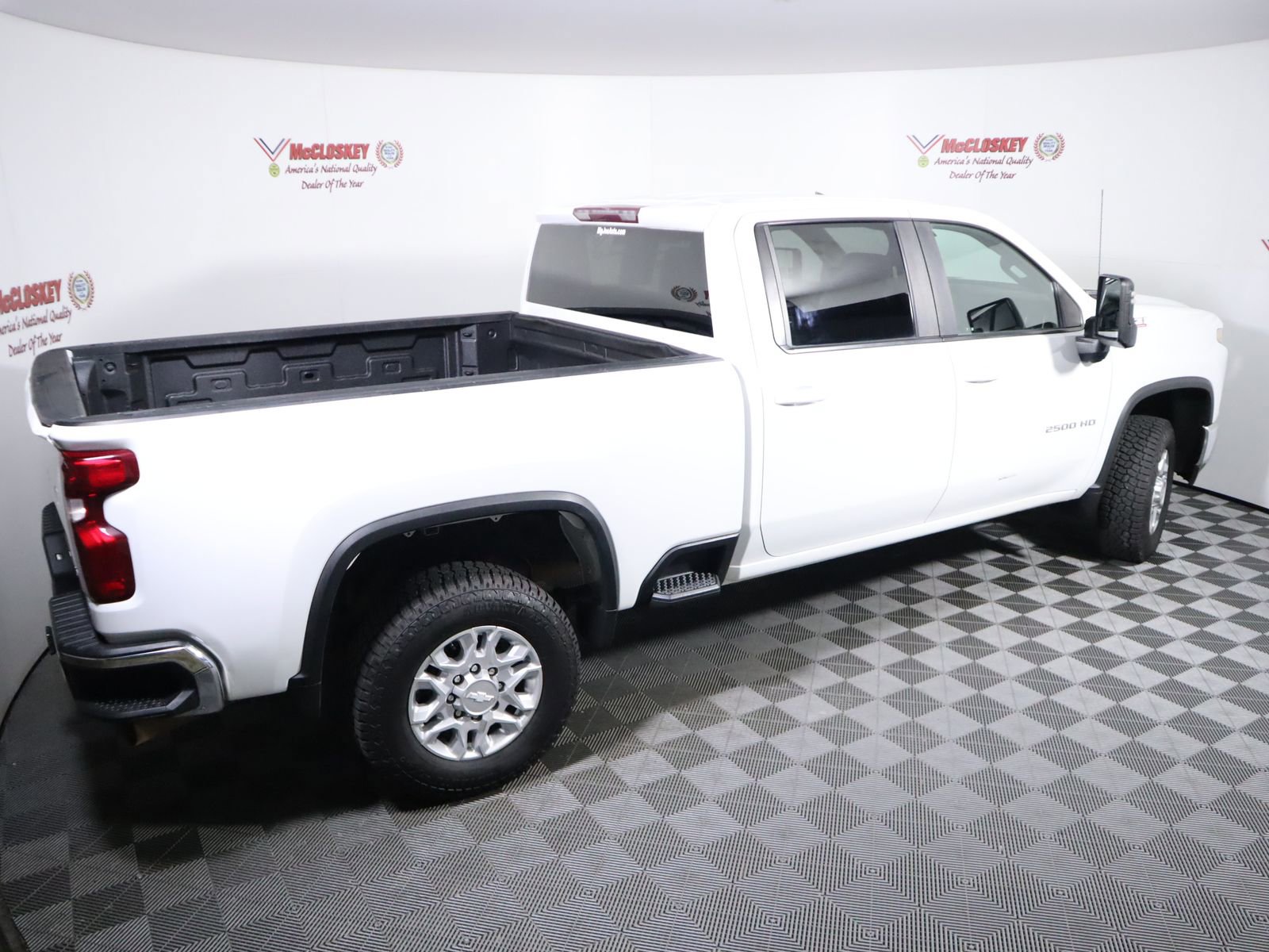 Used 2020 Chevrolet Silverado 2500 LT w/ Z71 Off-Road Package image 5