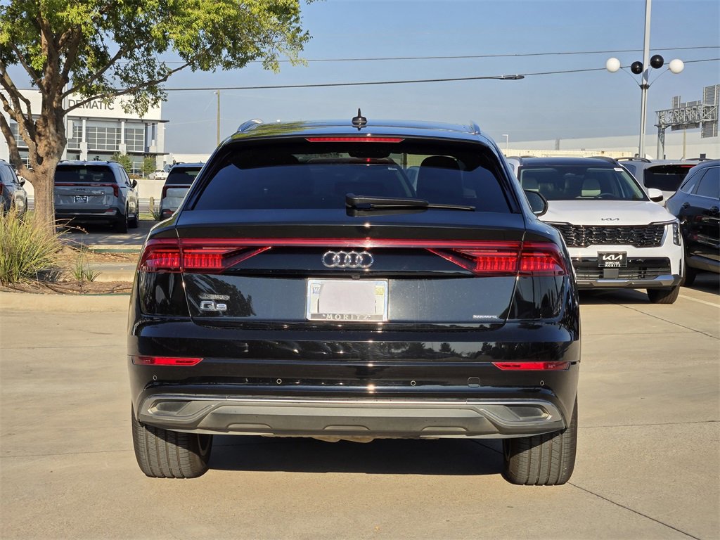 Used 2022 Audi Q8 Premium Plus image 13