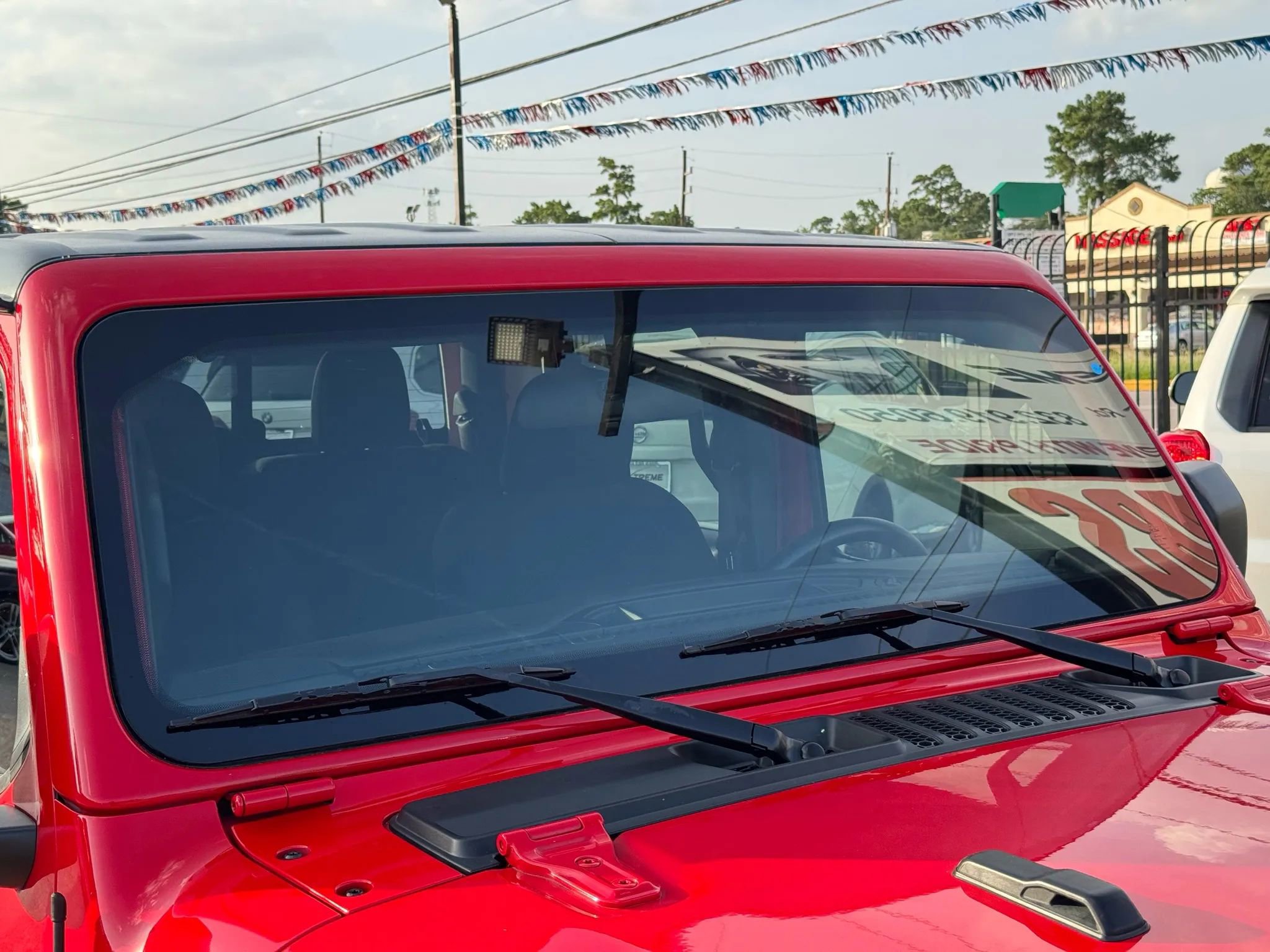 Used 2021 Jeep Gladiator Sport image 13