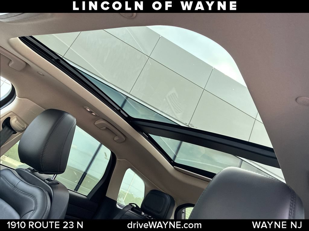 Certified 2024 Lincoln Corsair AWD w/ Equipment Group 101A image 15