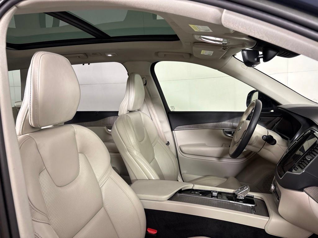Used 2023 Volvo XC90 B6 Ultimate w/ Protection Package AWD/4WD image 20