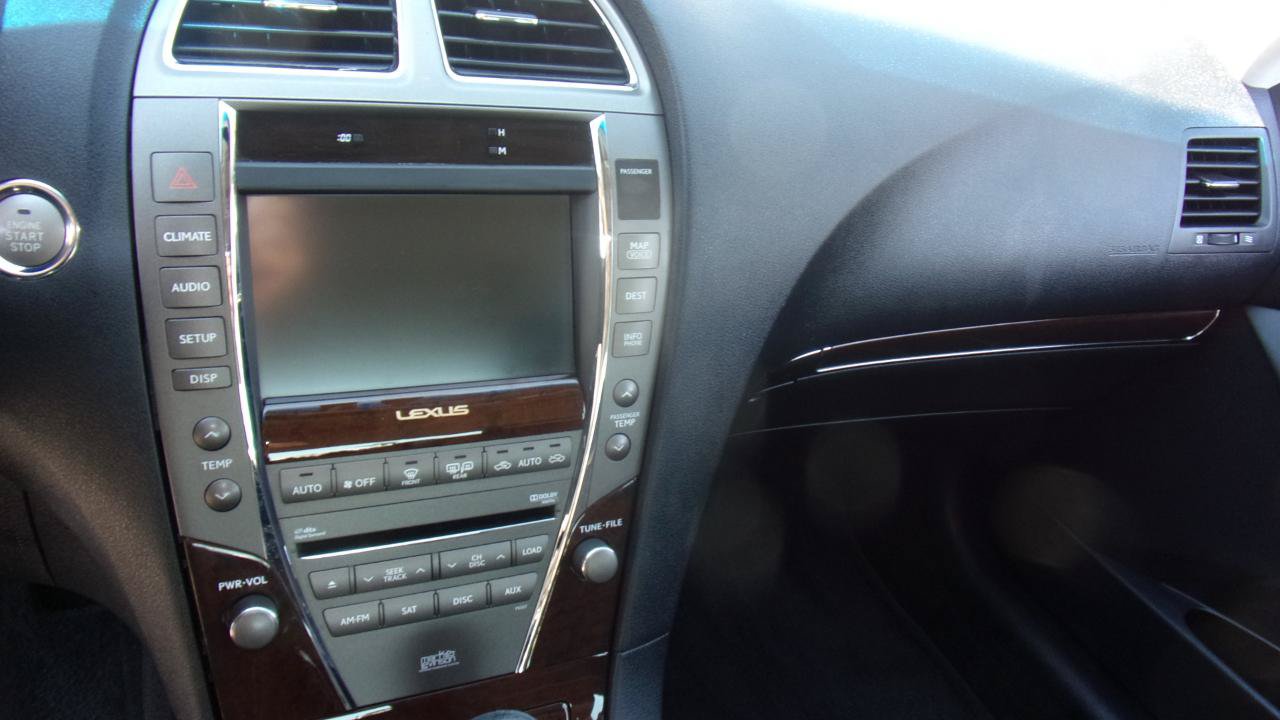 Used 2010 Lexus ES 350 FWD image 7