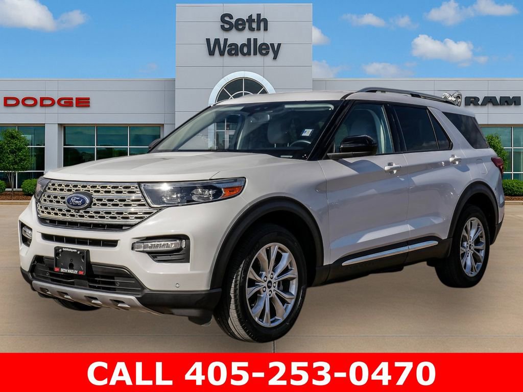 Used 2023 Ford Explorer Limited AWD/4WD image 3