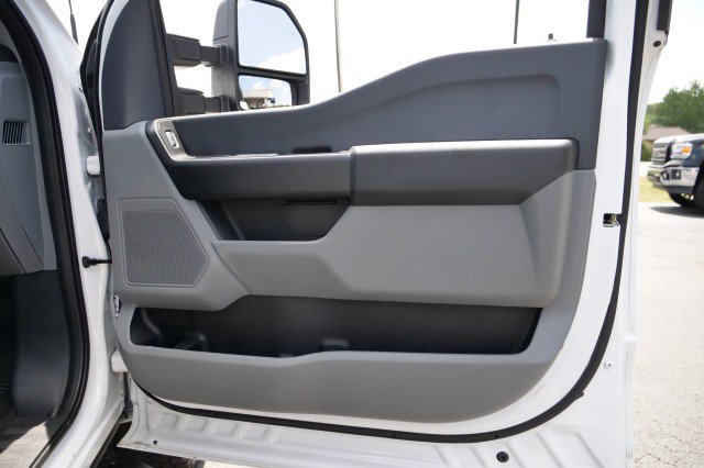 Used 2023 Ford F350 XL w/ 360-Degree Camera Package AWD/4WD image 31