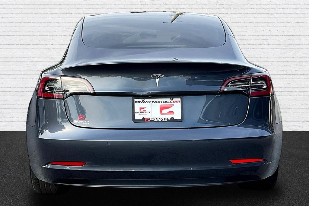 Used 2022 Tesla Model 3 Standard Range RWD image 3