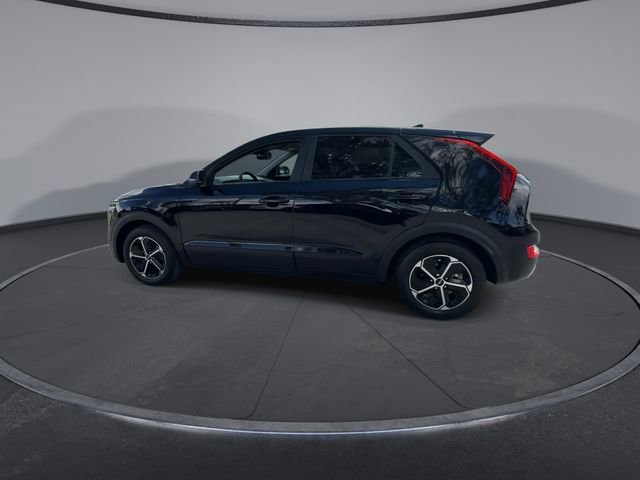 Used 2025 Kia Niro LX image 5