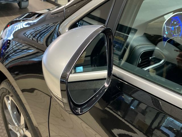 Used 2021 Chrysler Pacifica Pinnacle image 9