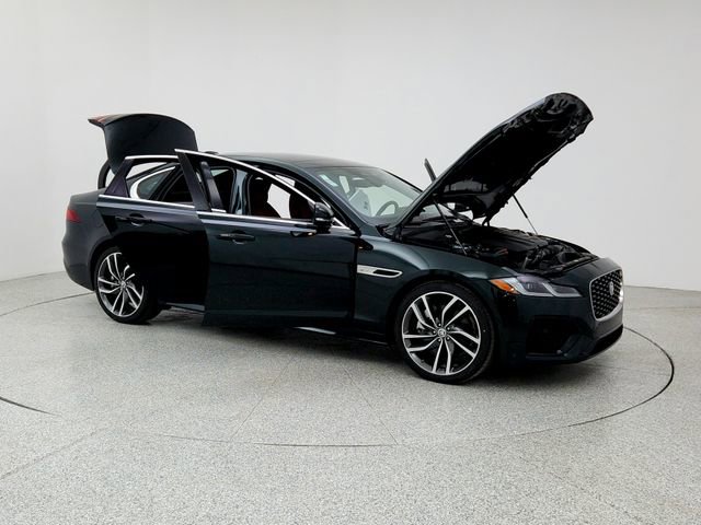 New 2024 Jaguar XF R-Dynamic SE image 10