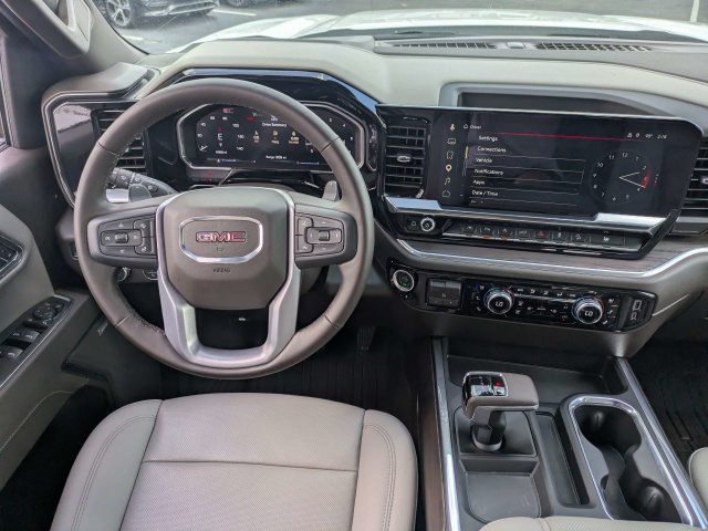 Used 2026 GMC Sierra 1500 SLT w/ SLT Premium Plus Package AWD/4WD image 17