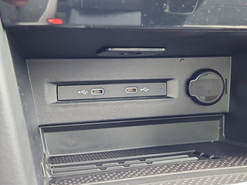 New 2026 Volkswagen Taos SE AWD/4WD image 11