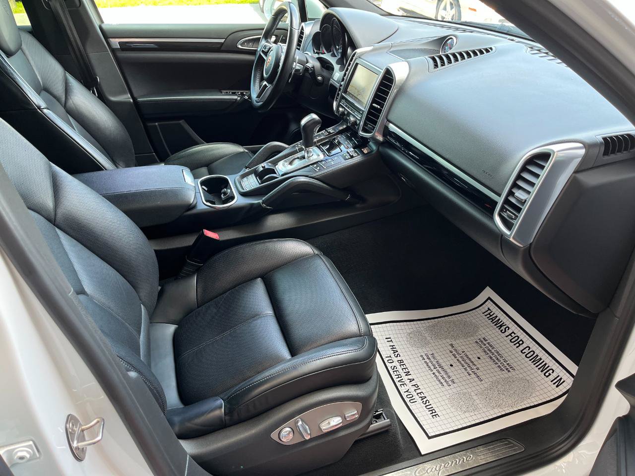 Used 2015 Porsche Cayenne Diesel AWD/4WD image 20