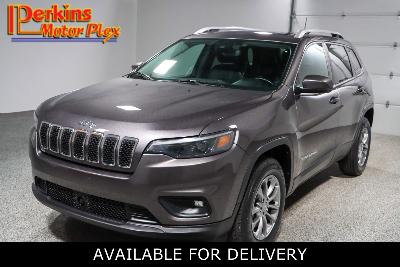 Used 2021 Jeep Cherokee Latitude Lux w/ Sun & Sound Group AWD/4WD image 1