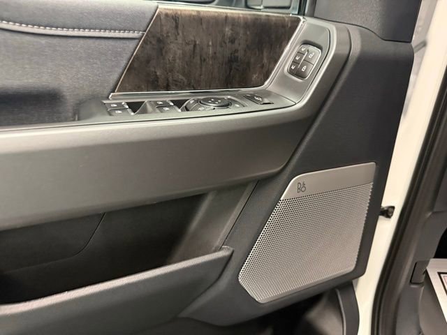 New 2026 Ford F350 4x4 Crew Cab DRW Super Duty image 13