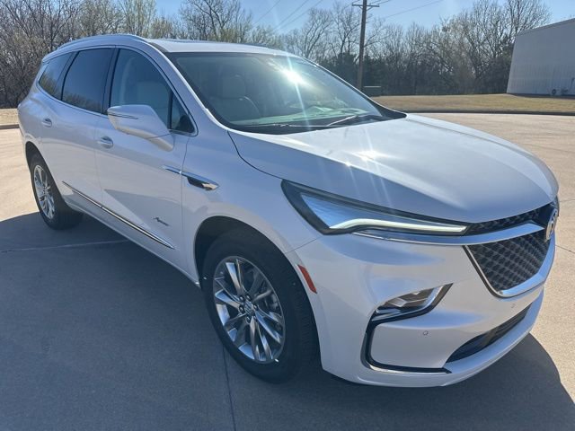 Used 2024 Buick Enclave Avenir w/ Avenir Technology Package image 7
