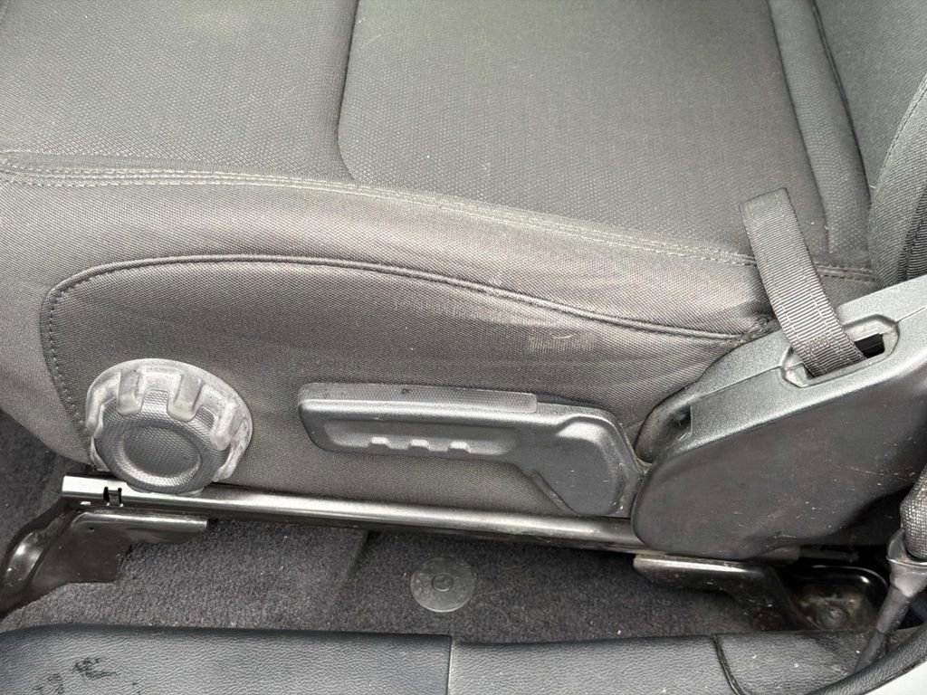 Used 2021 Jeep Wrangler Unlimited Sport image 27