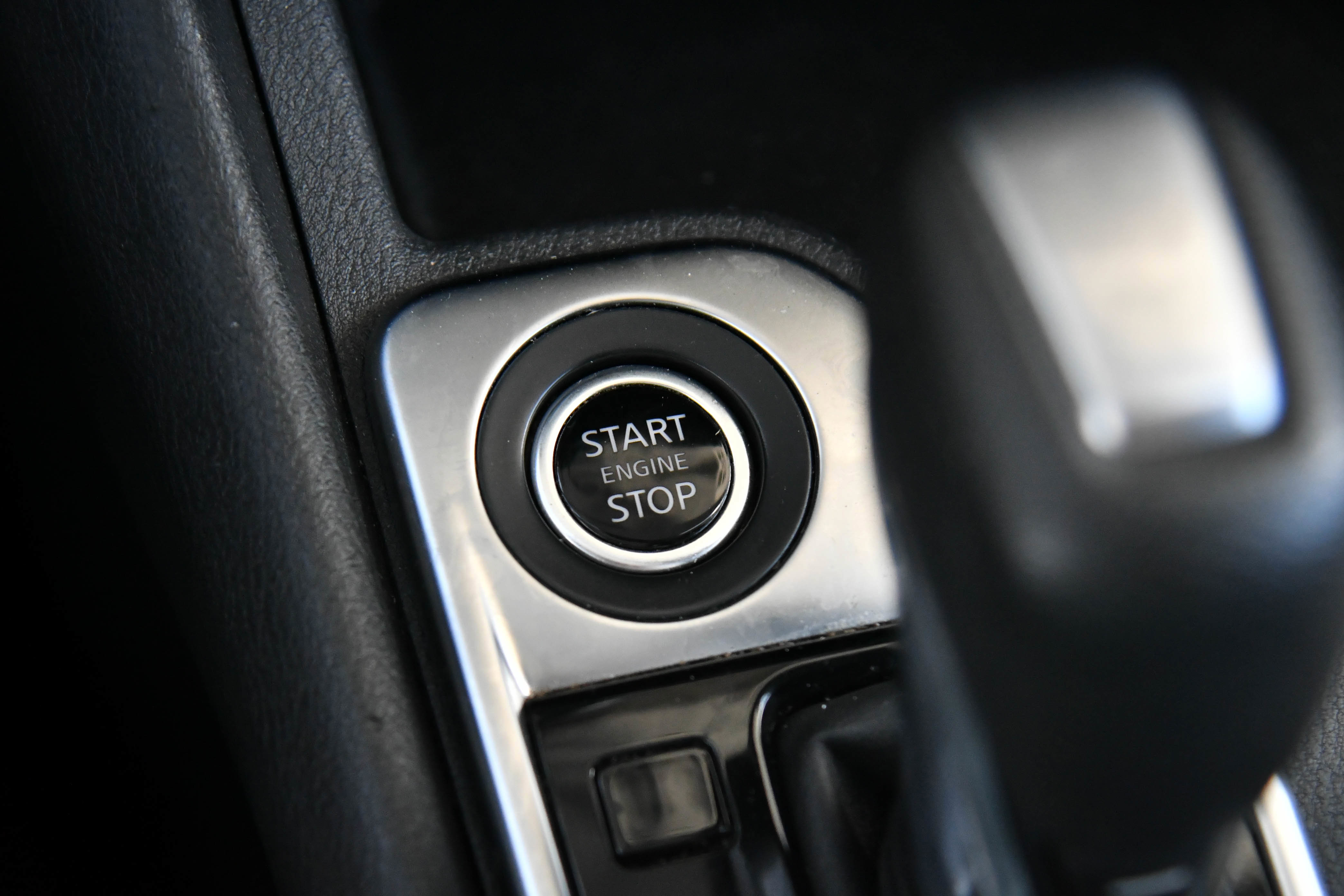 Used 2025 Nissan Sentra SV image 23