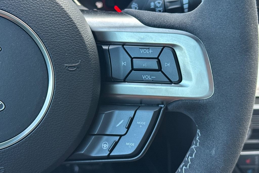 Used 2019 Ford Mustang Shelby GT350 w/ Technology Package image 28