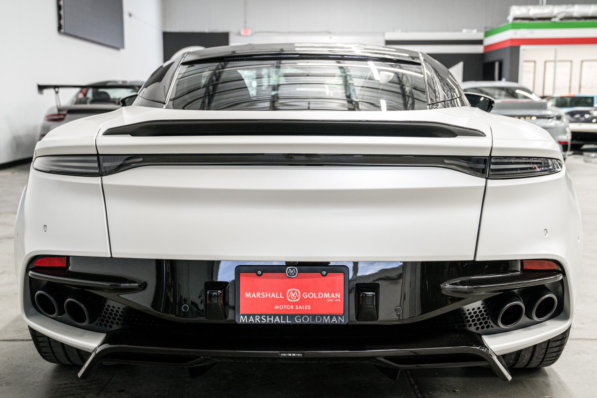 Used 2019 Aston Martin DBS Superleggera RWD image 7