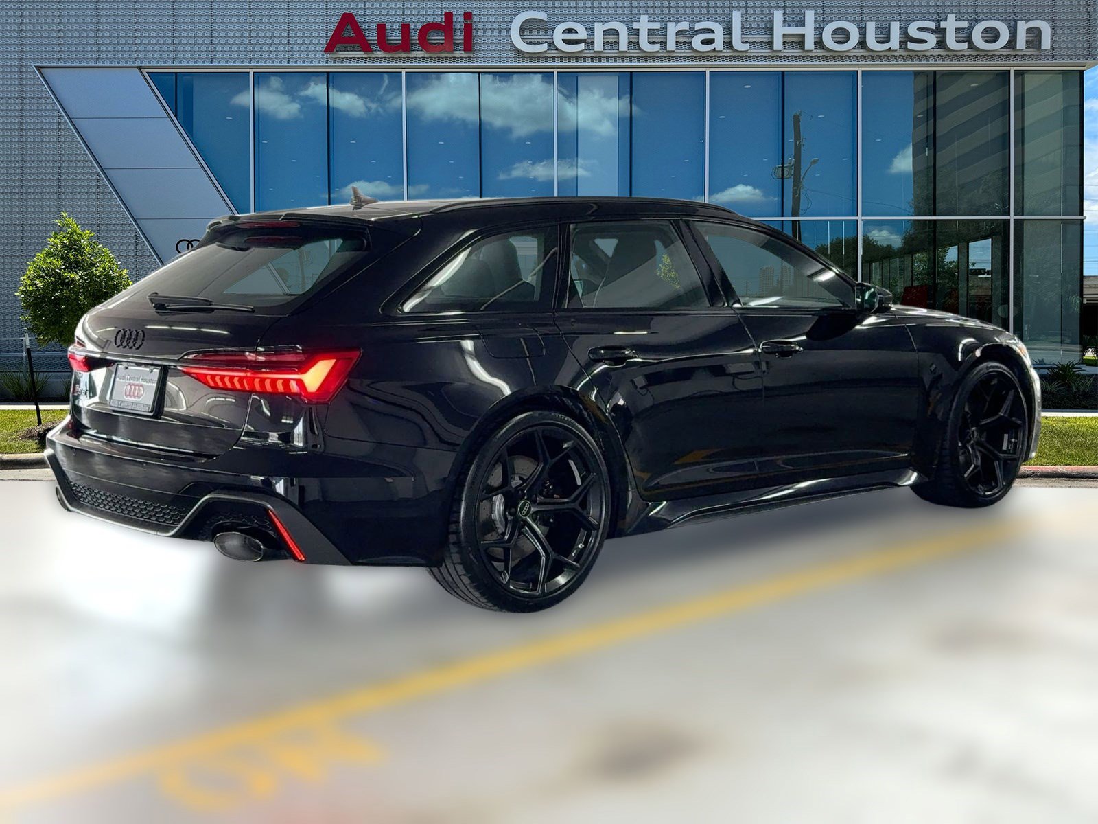 New 2026 Audi RS 6 performance image 8