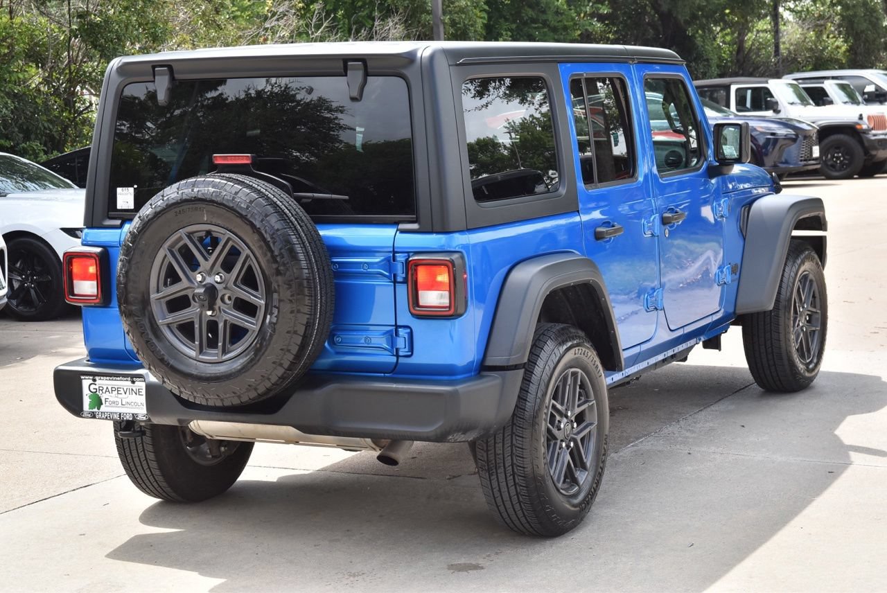 Used 2024 Jeep Wrangler Unlimited Sport AWD/4WD image 8