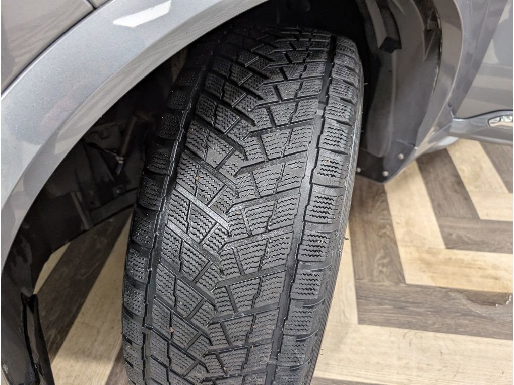 Used 2017 Volvo XC90 T6 Inscription w/ Vision Package image 24