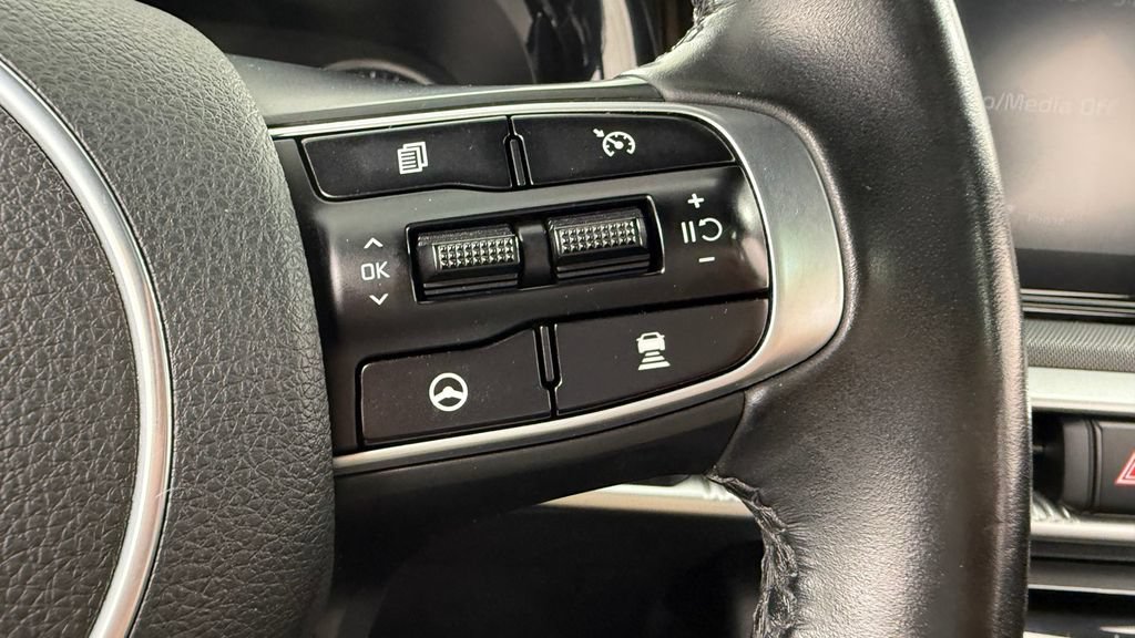 Used 2021 Kia K5 GT-Line AWD/4WD image 17