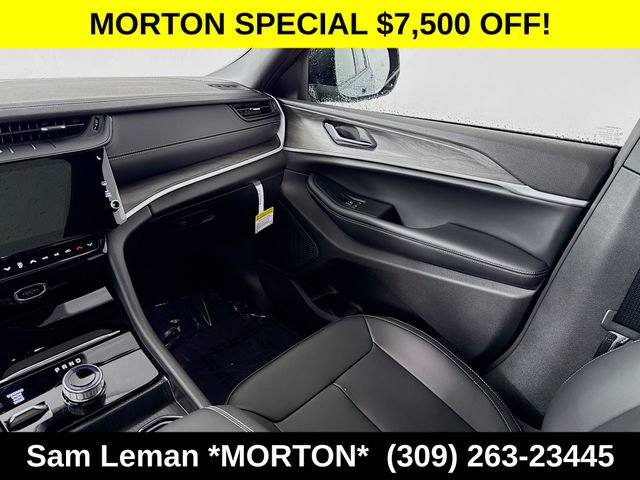 New 2026 Jeep Grand Cherokee L Limited w/ Limited Altitude Package AWD/4WD image 24