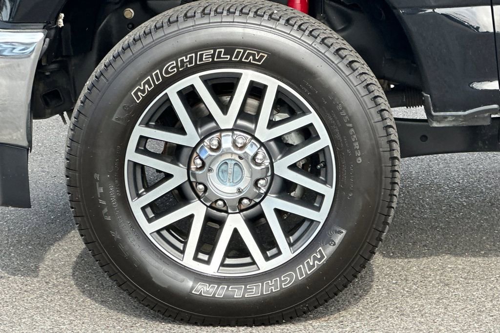 Used 2017 Ford F350 Lariat w/ Lariat Ultimate Package image 32