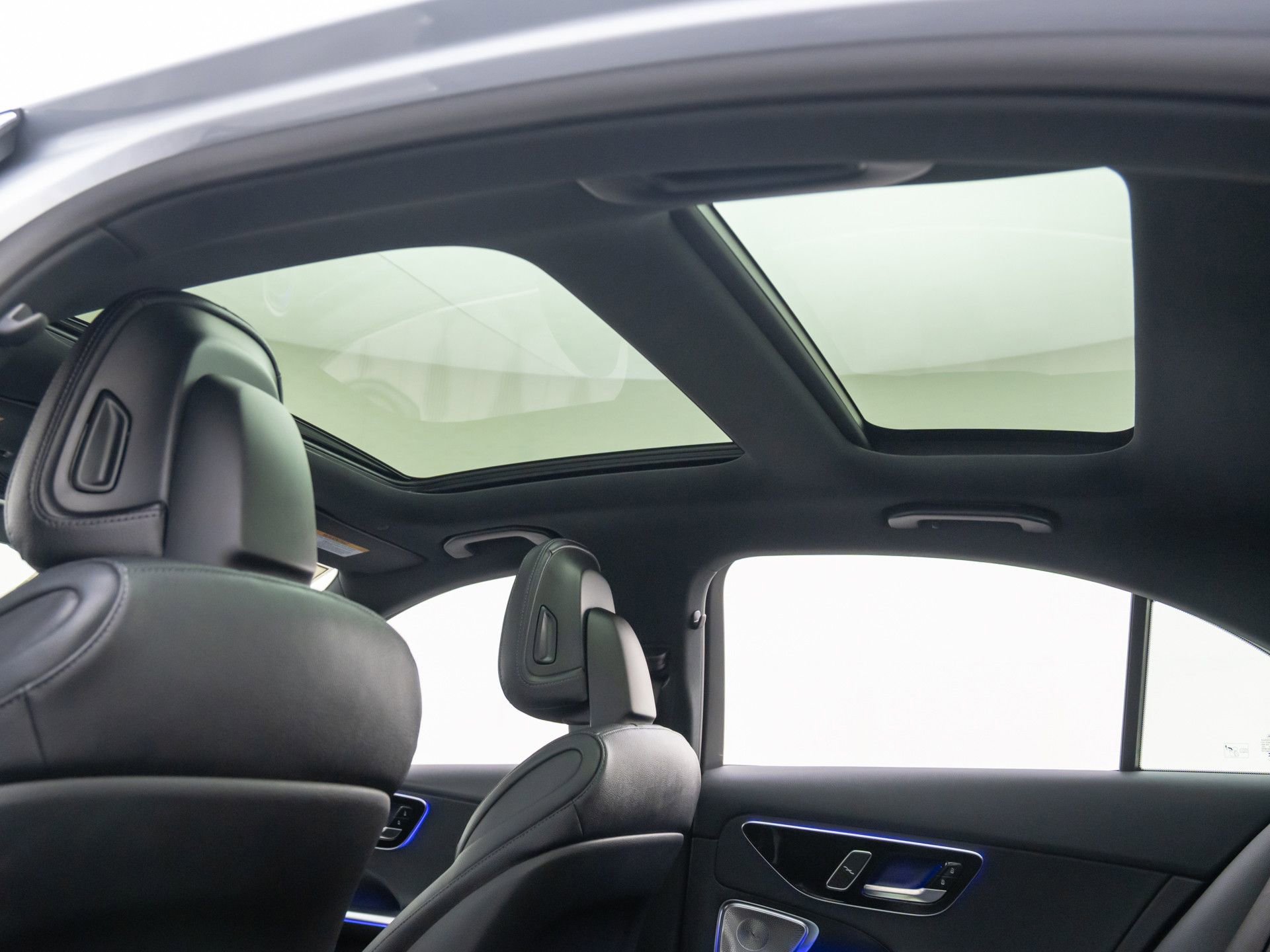 New 2025 Mercedes-Benz C 300 4MATIC Sedan image 19