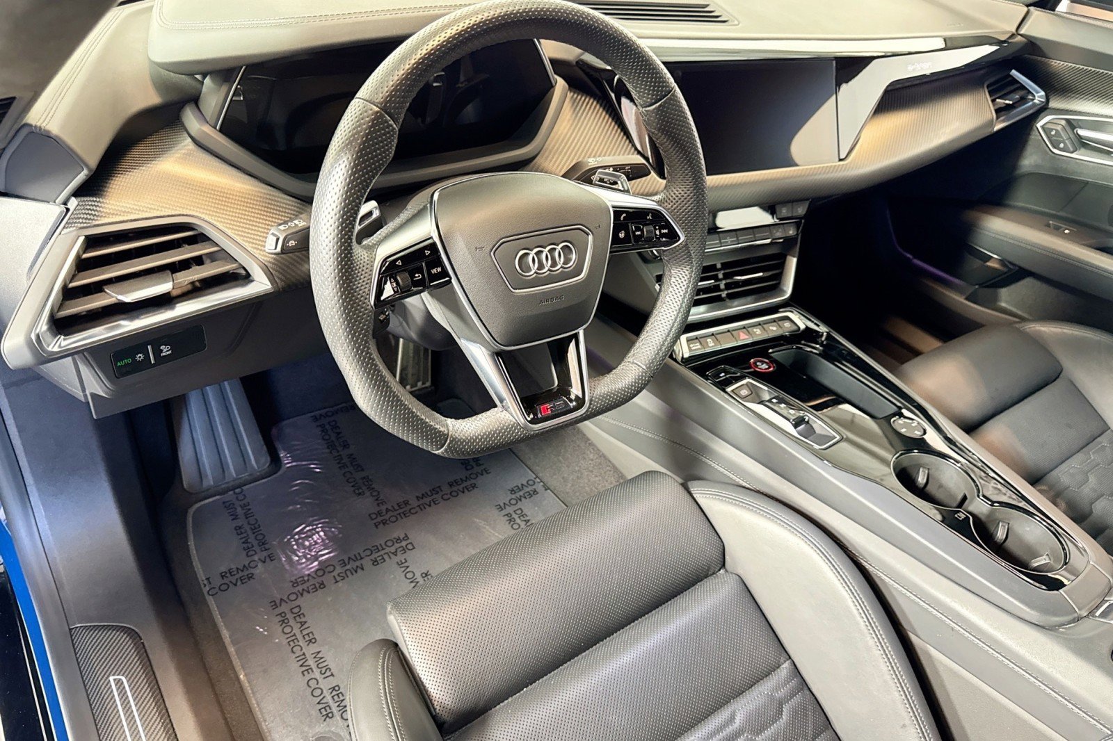 Used 2024 Audi RS e-tron GT w/ Carbon Performance Package AWD/4WD image 9
