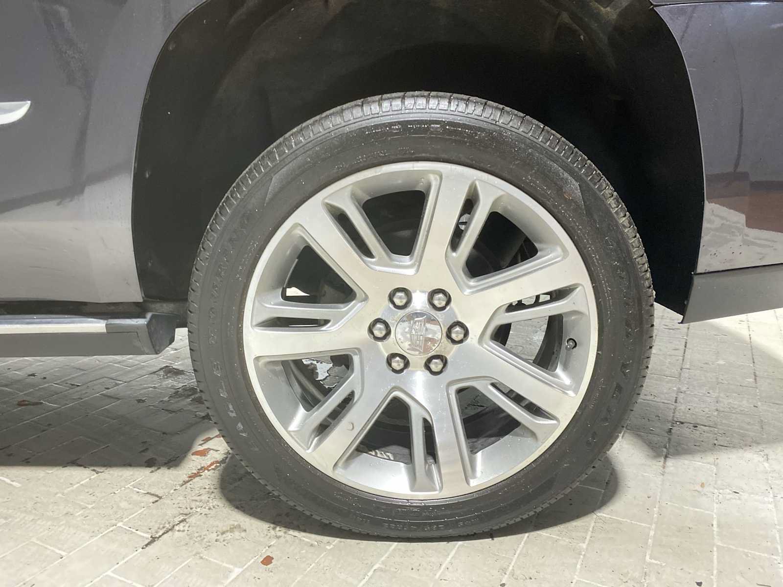 Used 2015 Cadillac Escalade Premium AWD/4WD image 8