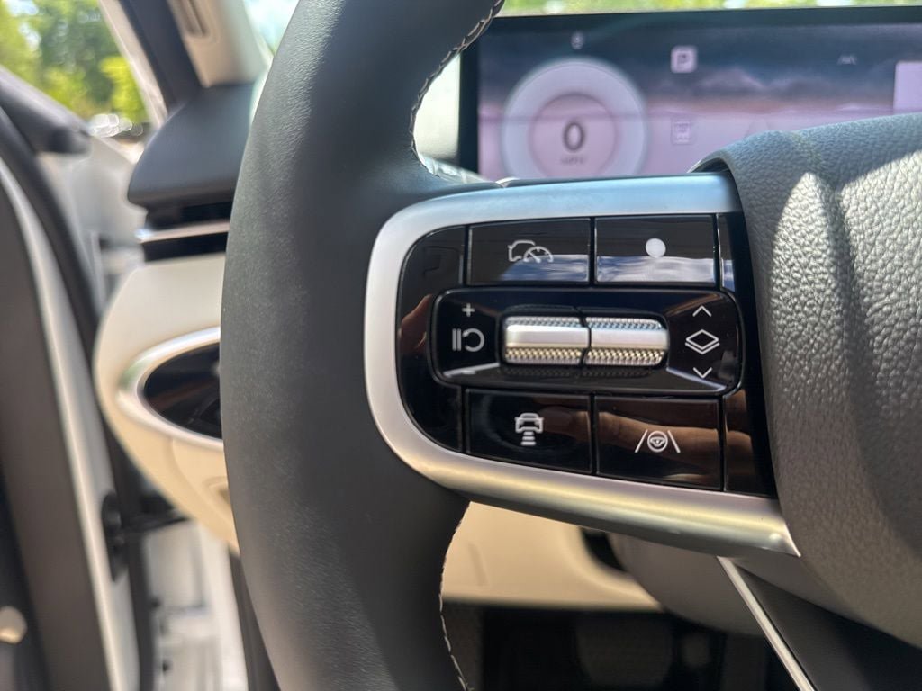 New 2026 Genesis GV70 2.5T Advanced AWD/4WD image 18