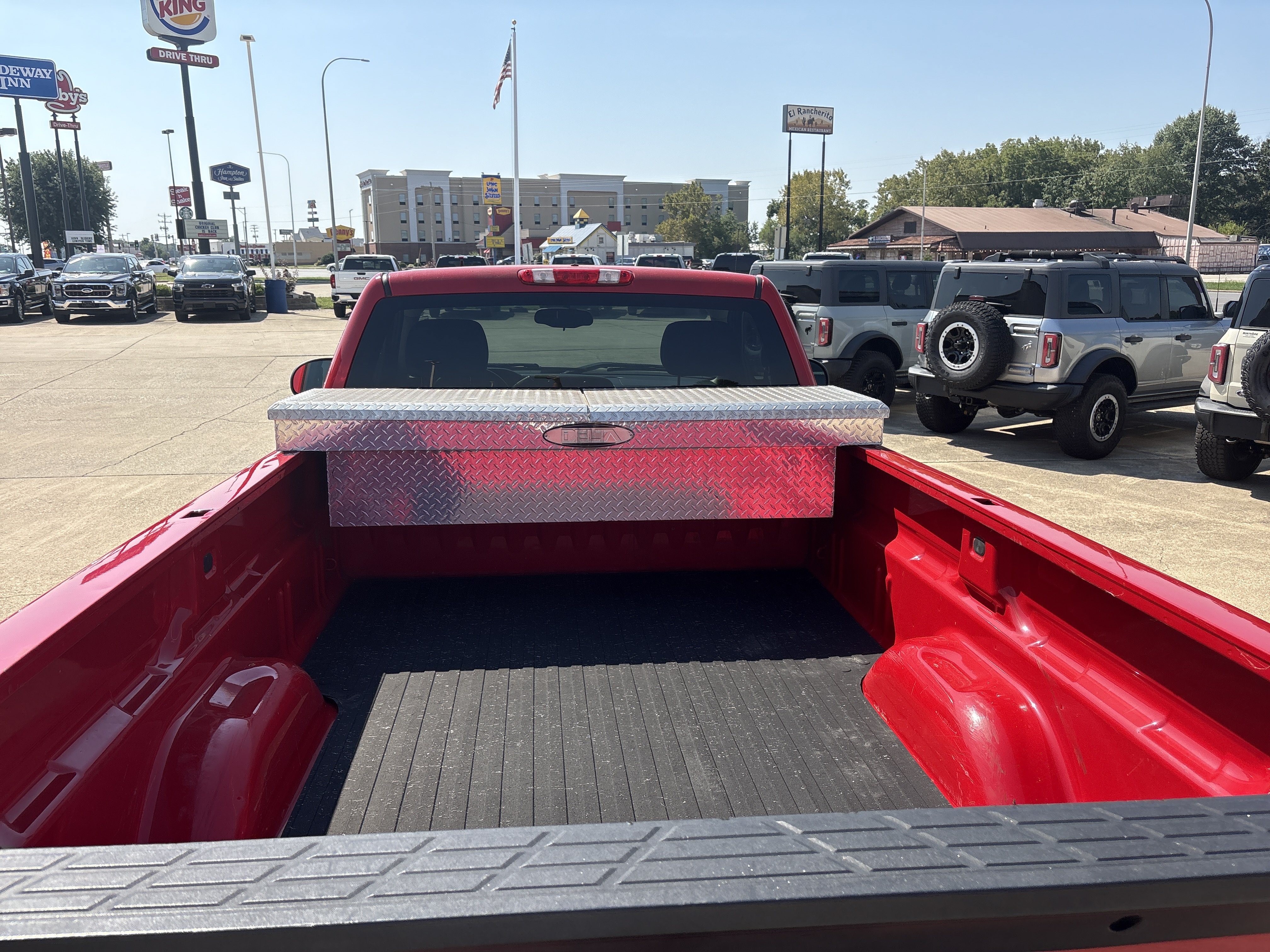 Used 2011 GMC Sierra 1500 SLE w/ SLE Preferred Package AWD/4WD image 5