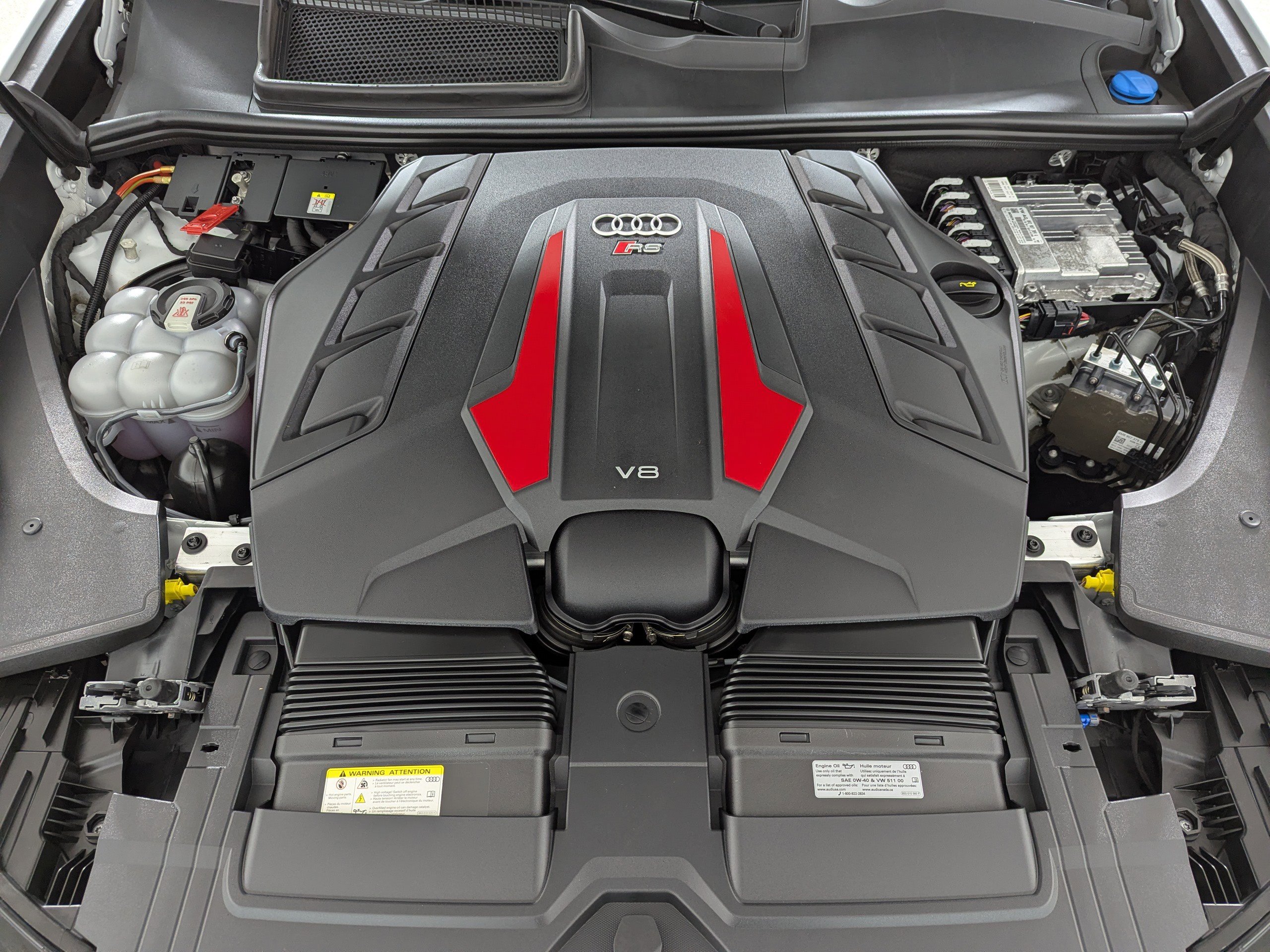 Certified 2024 Audi RS Q8 w/ Black Optic Package image 31